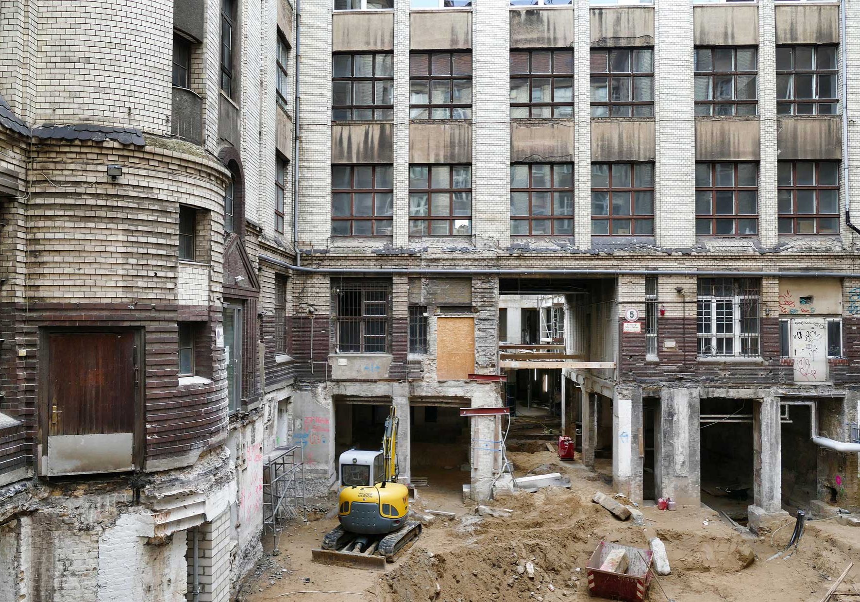 architecture-g430c8d55d_1920_web